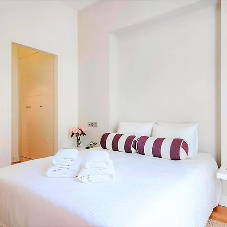 Sebastian Souviron In By Solaga Homes Apartment Malaga