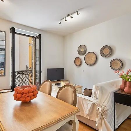 Sebastian Souviron In By Solaga Homes Apartment Malaga