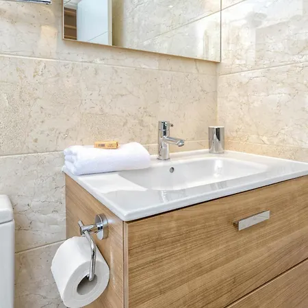 Apartamento Sebastian Souviron In By Solaga Homes